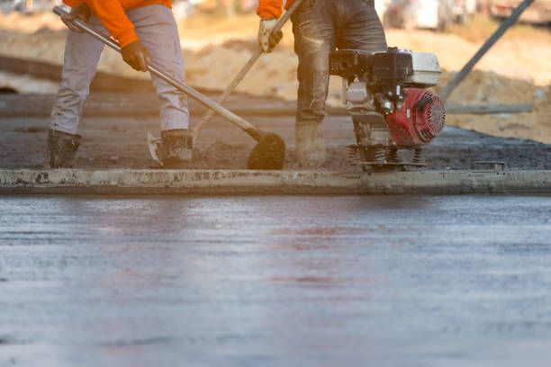Best Best Concrete Contractor  in Fredonia, WI